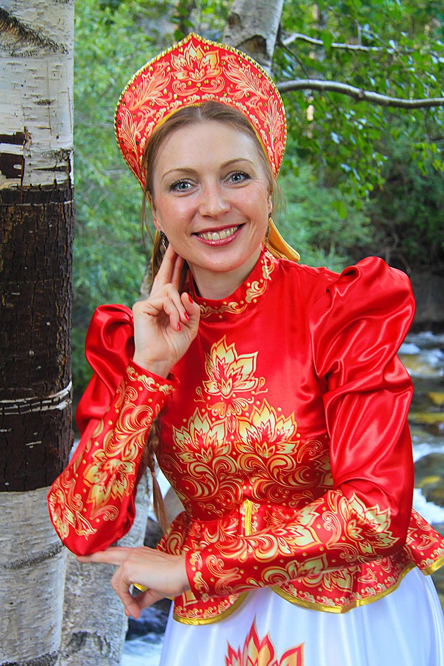 Women in Slavic costumes in Amritsar