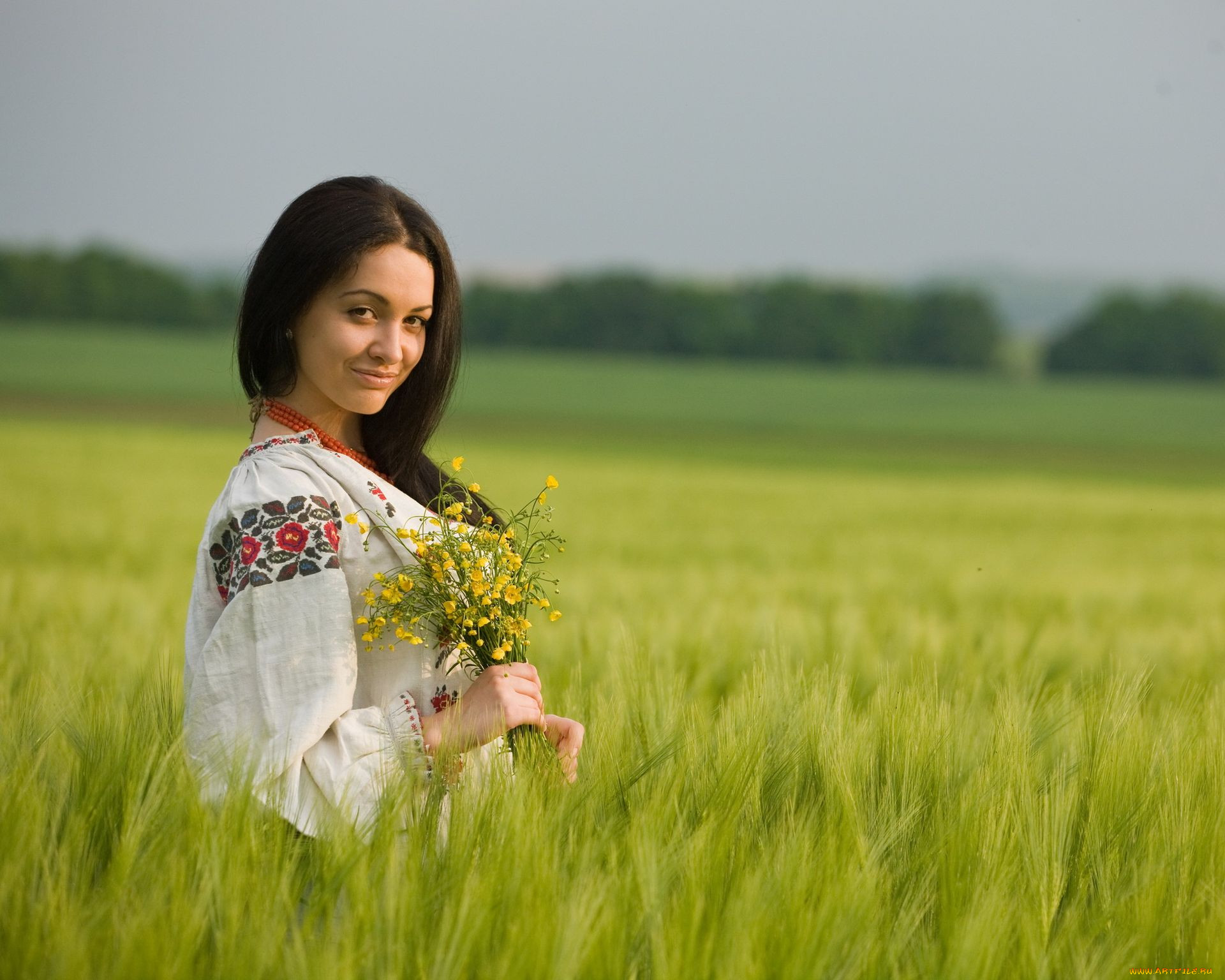 Women in Slavic costumes in Amritsar