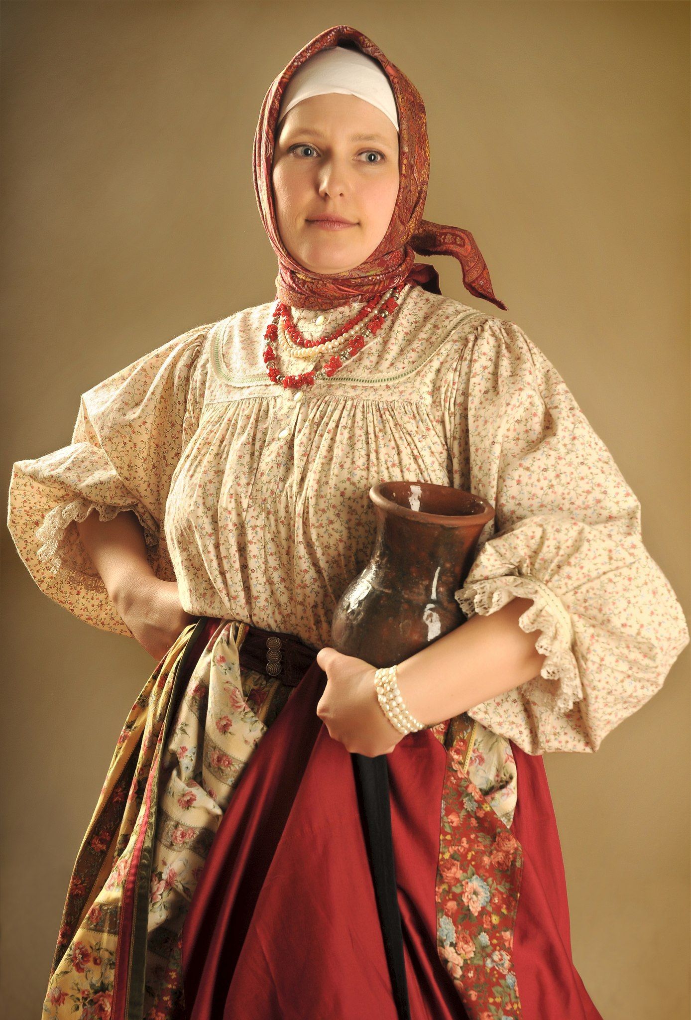 Girls in Slavic costumes in Amritsar